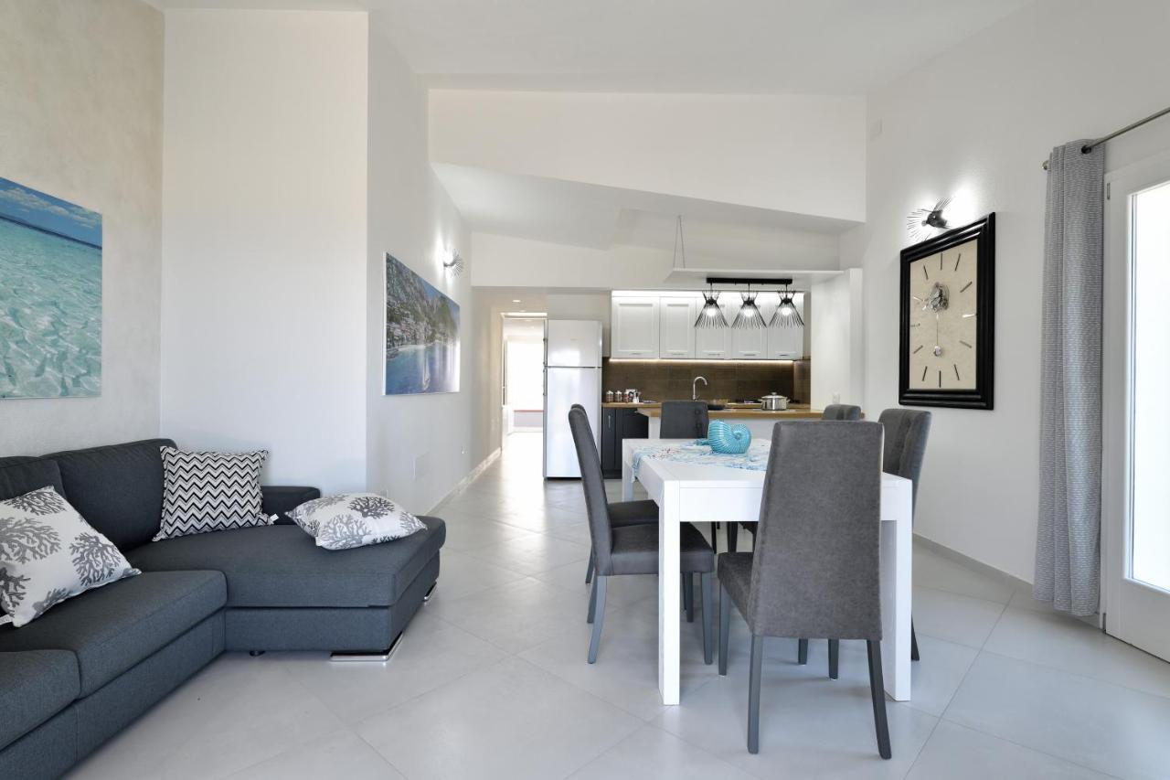 Appartamento Vista Golfo กาลาโกโนเน ภายนอก รูปภาพ
